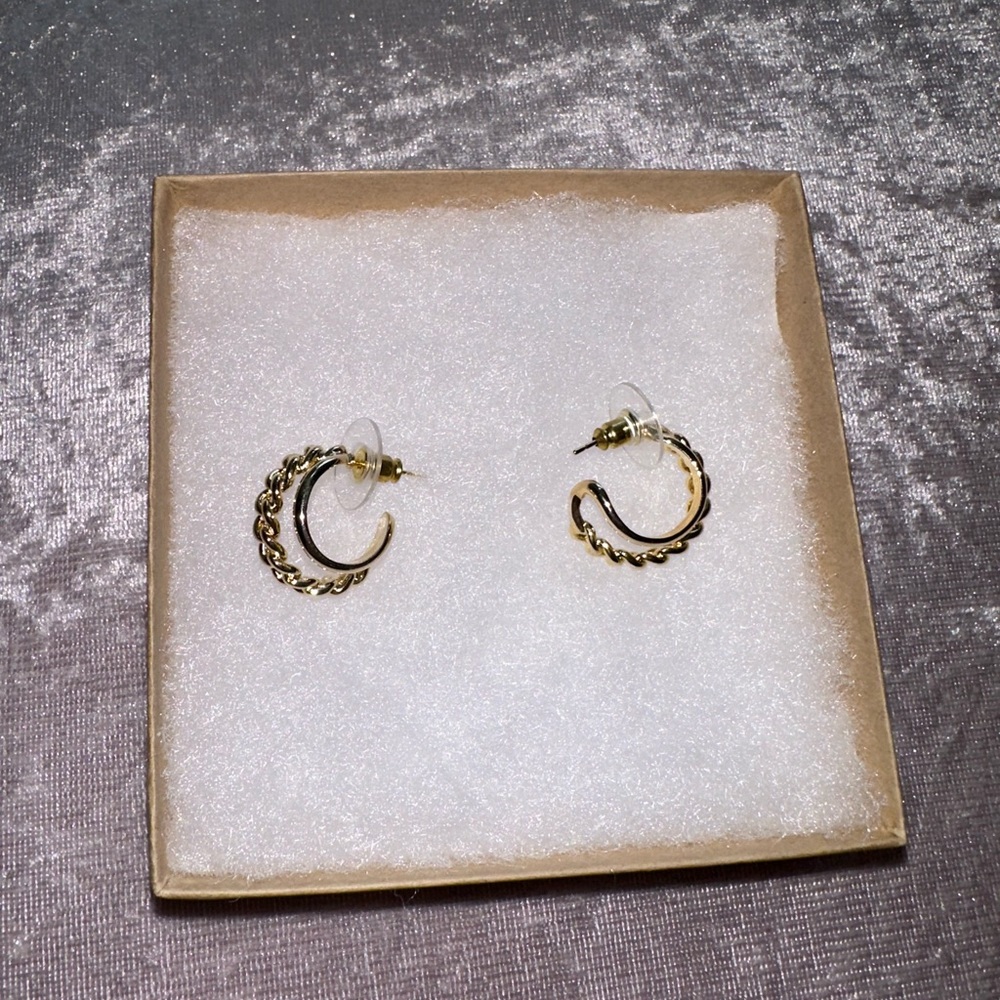 Gold Hoops - Picture 5 of 6